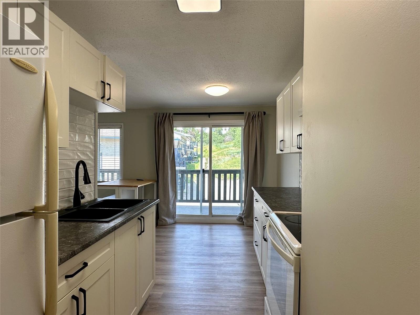 3505 38 Street Unit# 215