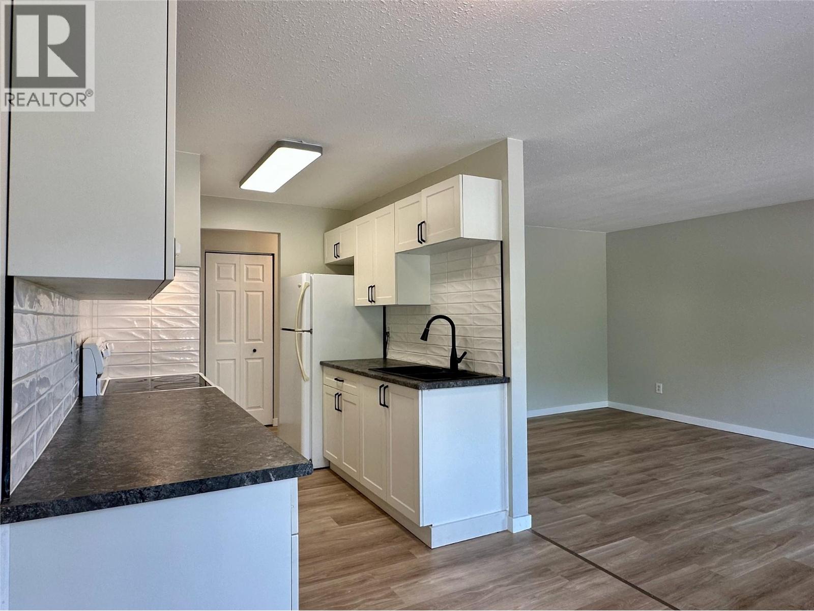 3505 38 Street Unit# 215