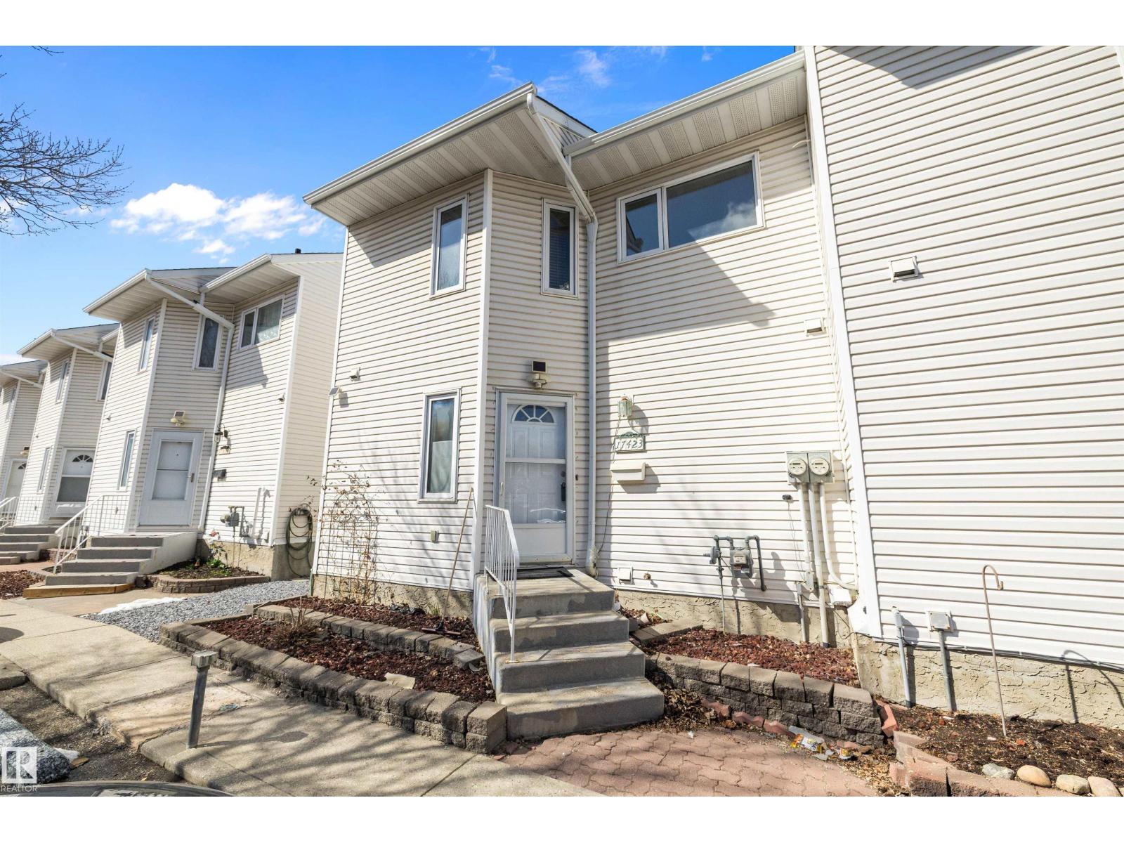 17423 92 AV NW