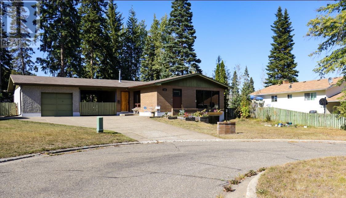 Photo 1 of 40 — 4236 PASCHAL Place, Prince George, BC V2N3J7