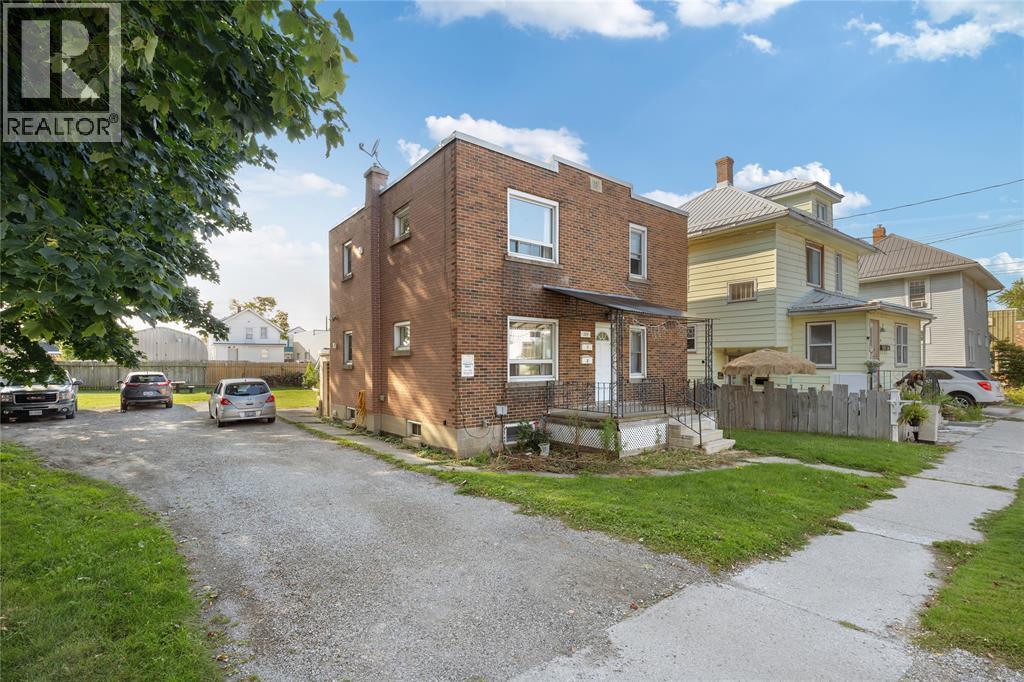 115 BROCK STREET North