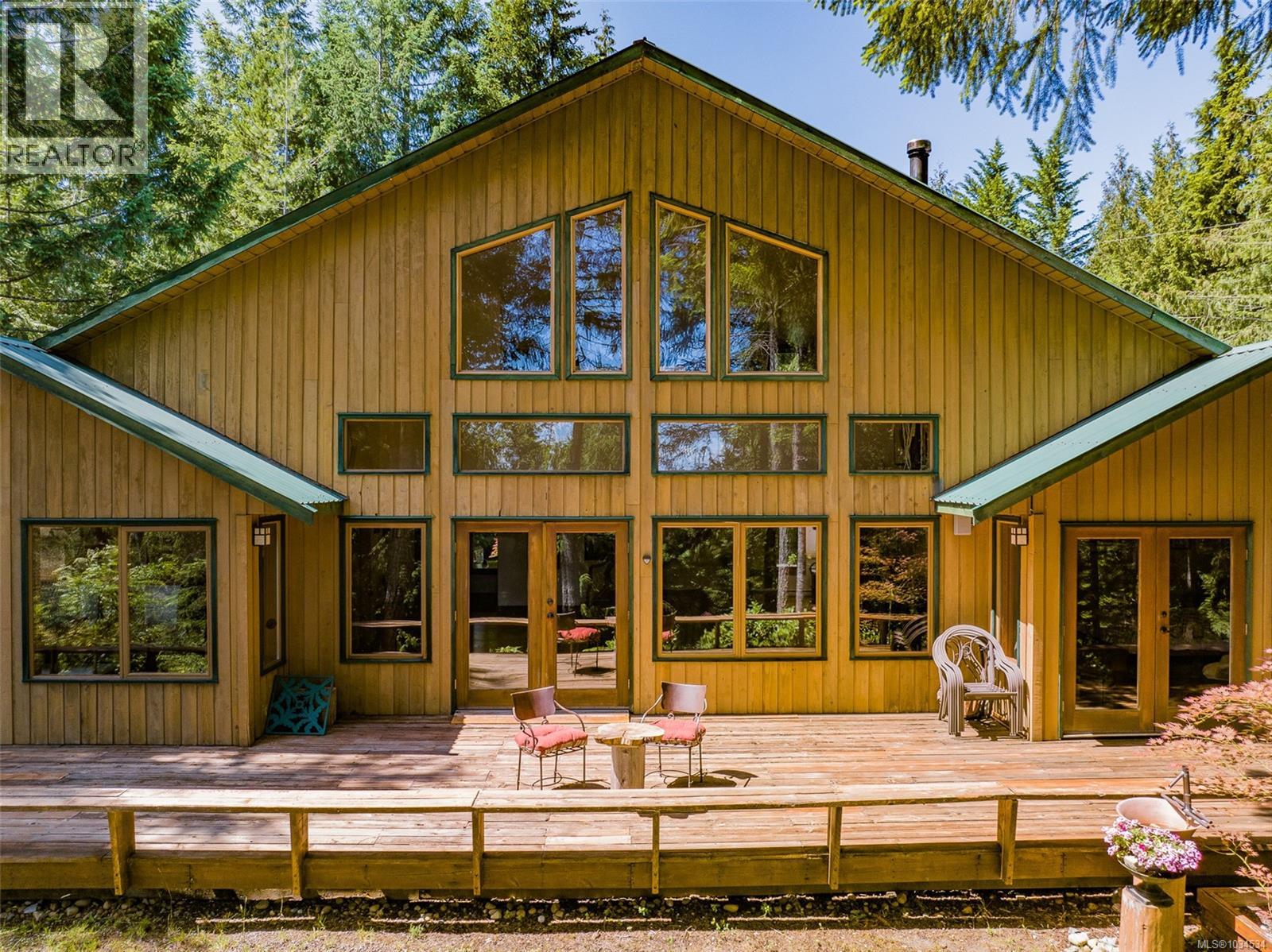 1055 Spider Lake Rd