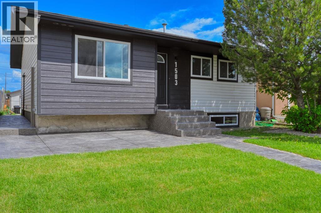 1503 Maitland Drive NE