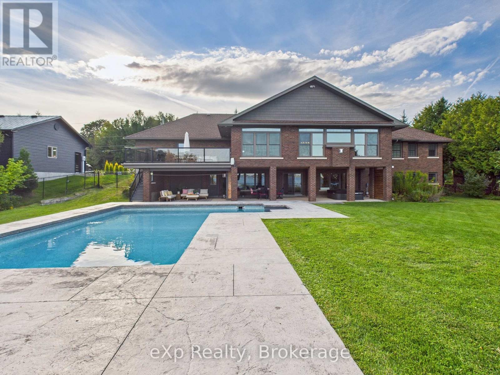 197 BALMY BEACH ROAD