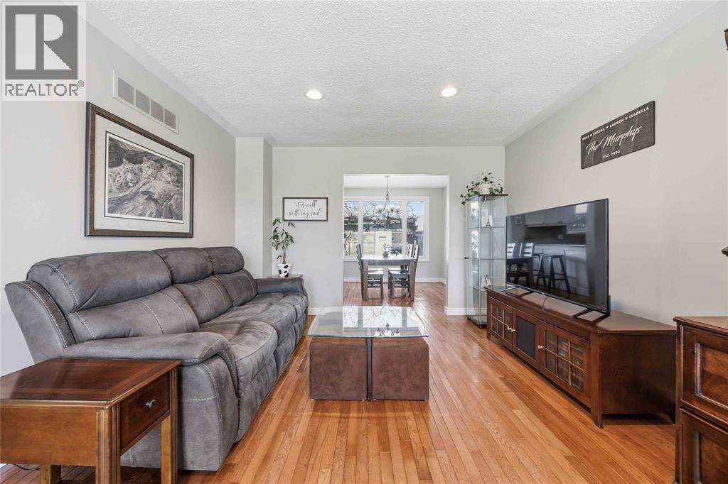 1224 ARLINGTON AVENUE