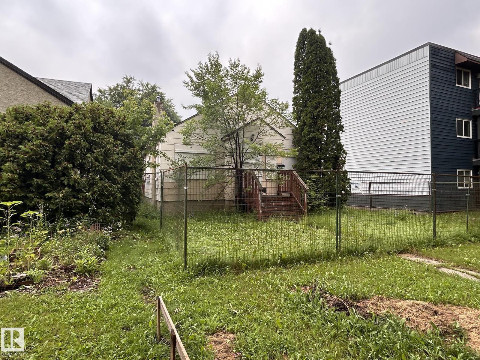 10720 112 ST NW