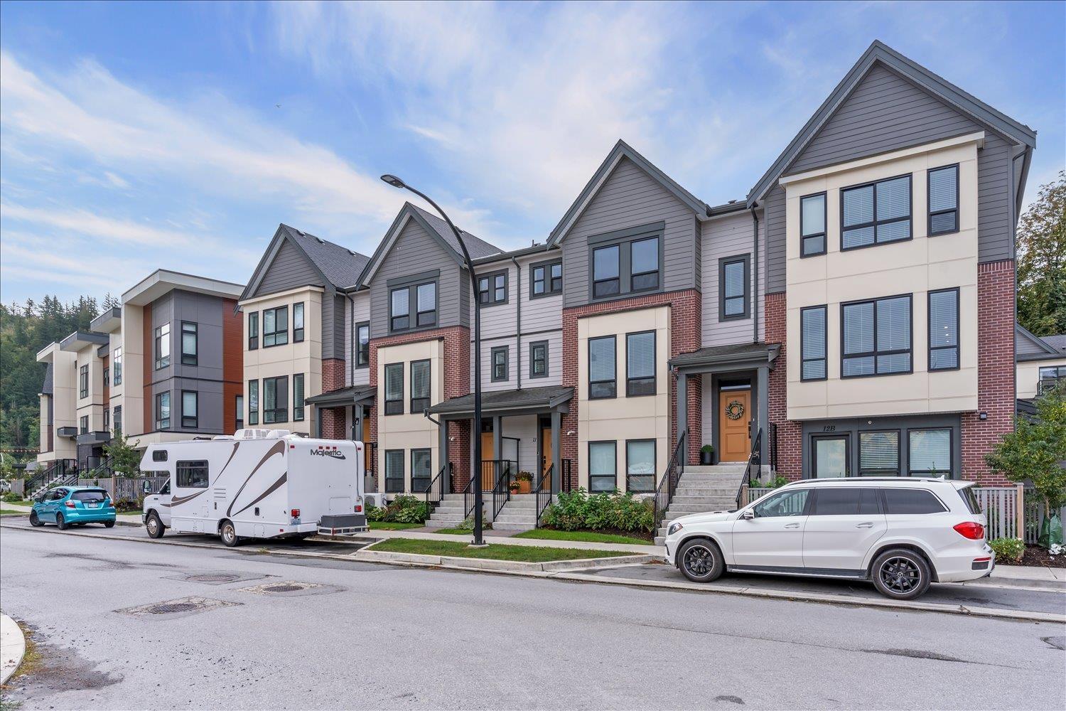 10 45500 CAMPUS DRIVE|Garrison Crossing