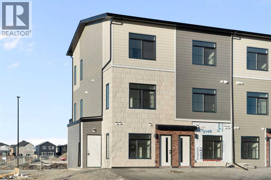 208, 156 Park Street