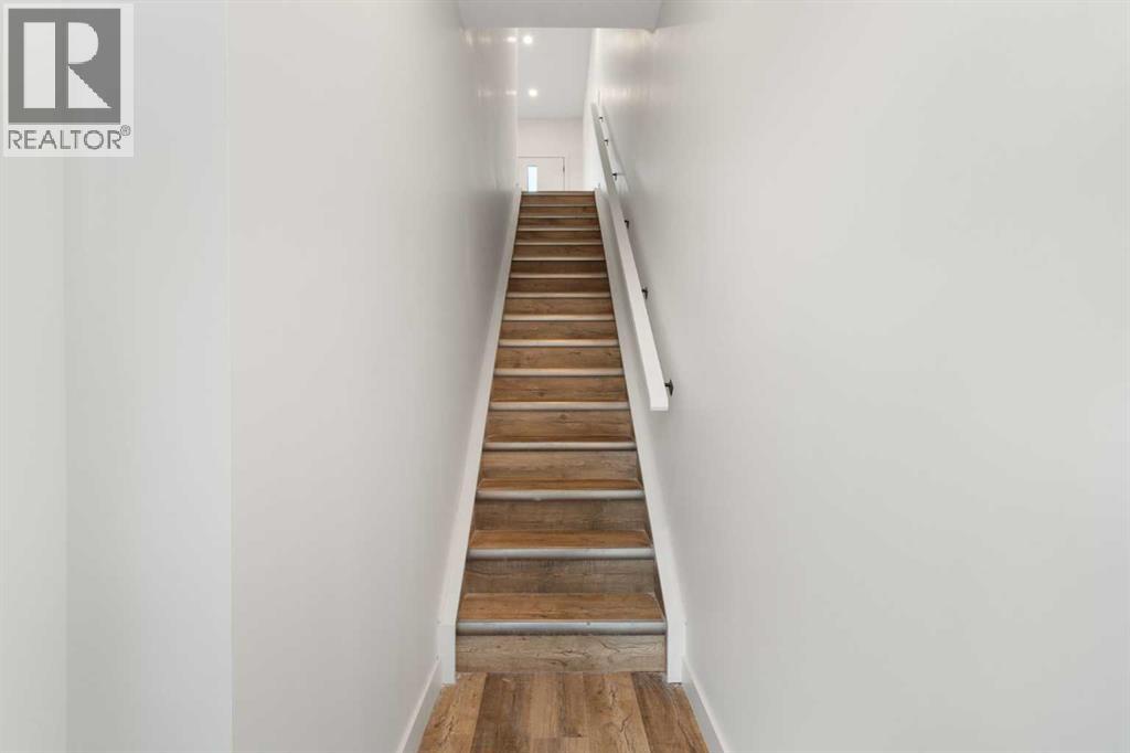 208, 156 Park Street