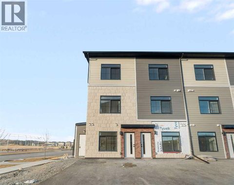 208, 156 Park Street Cochrane AB T4C2B8