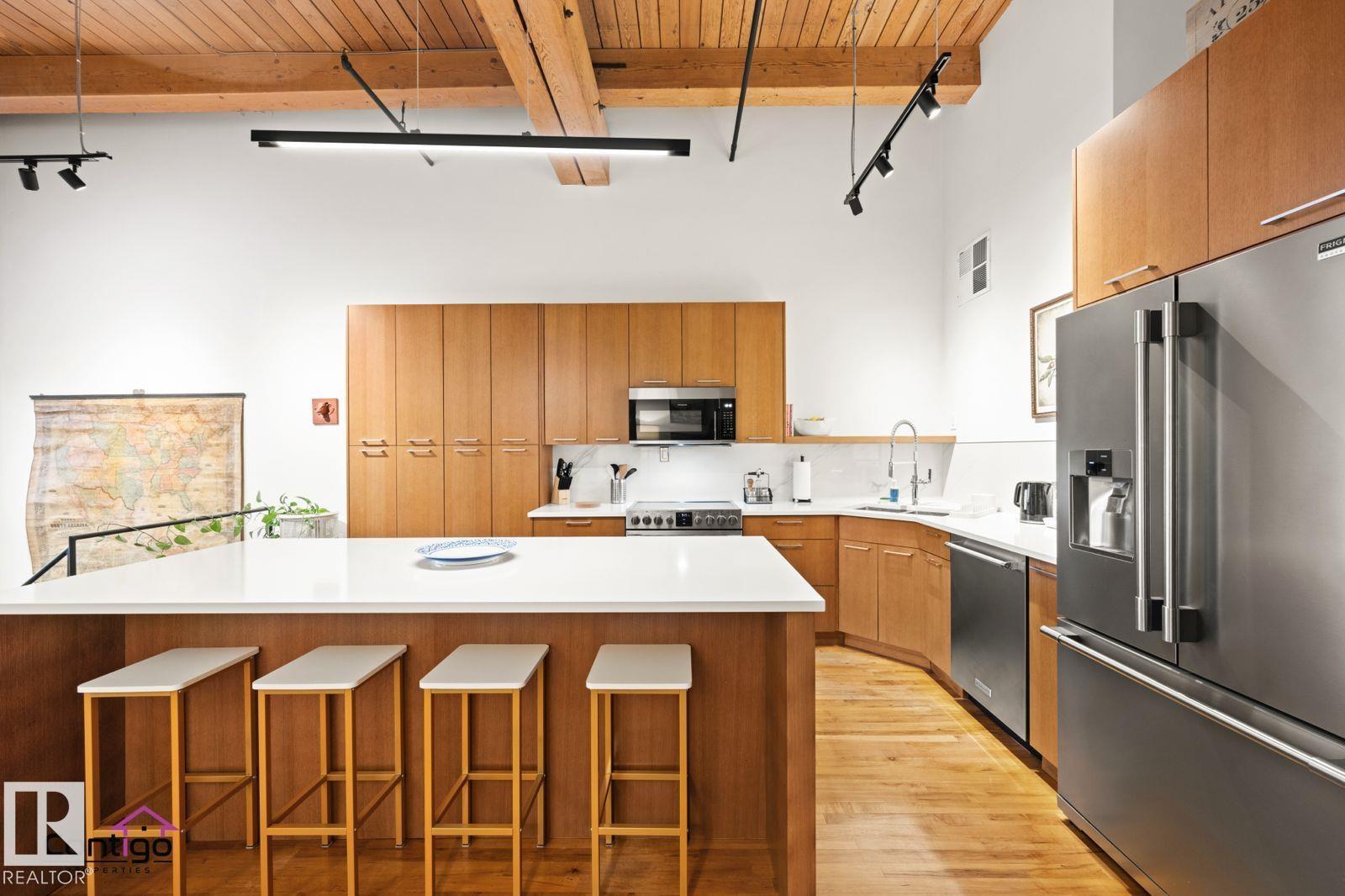 #114 10309 107 ST NW