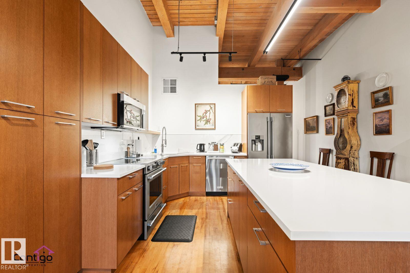 #114 10309 107 ST NW
