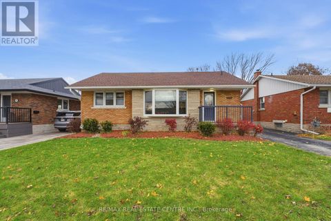 1057 CLARE AVENUE Cambridge ON N3H2E2