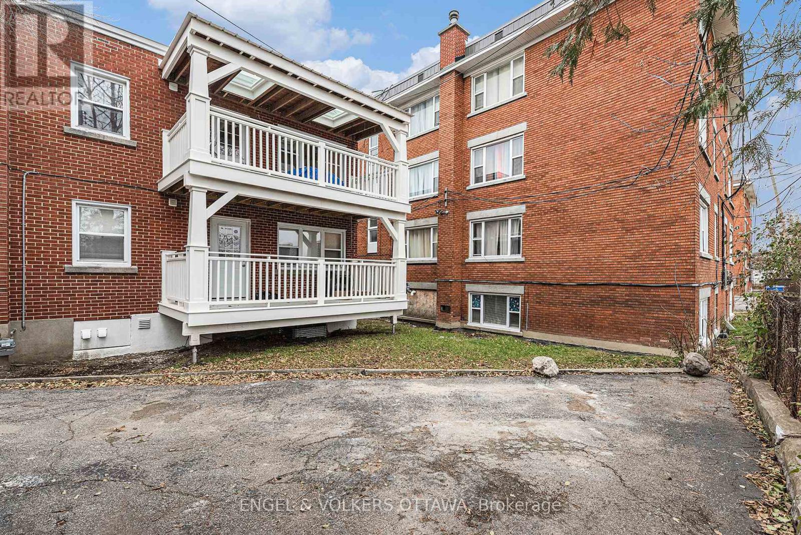340 LACASSE AVENUE