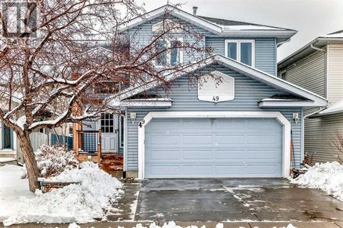 49 Applewood Court SE Calgary AB T2A7P7