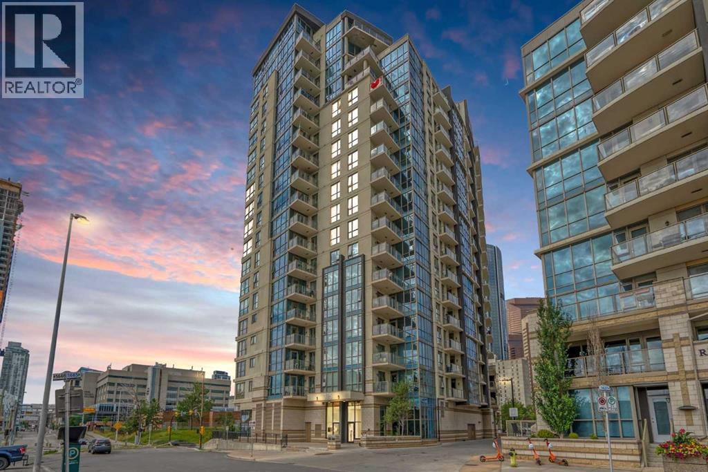 909, 325 3 Street SE