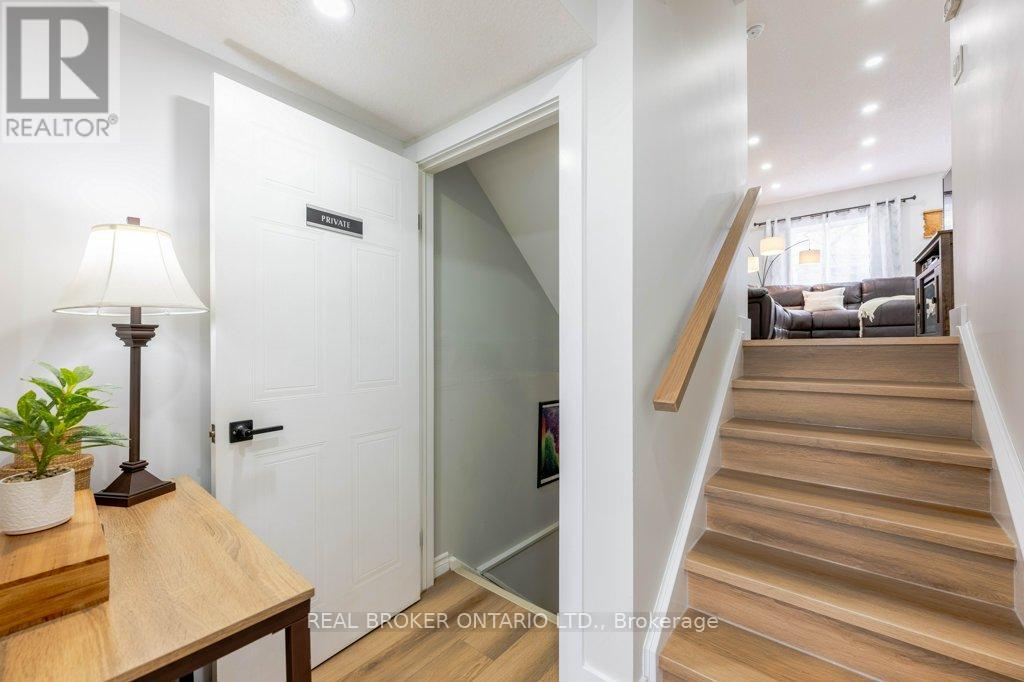 2 - 185 HIGHLAND CRESCENT