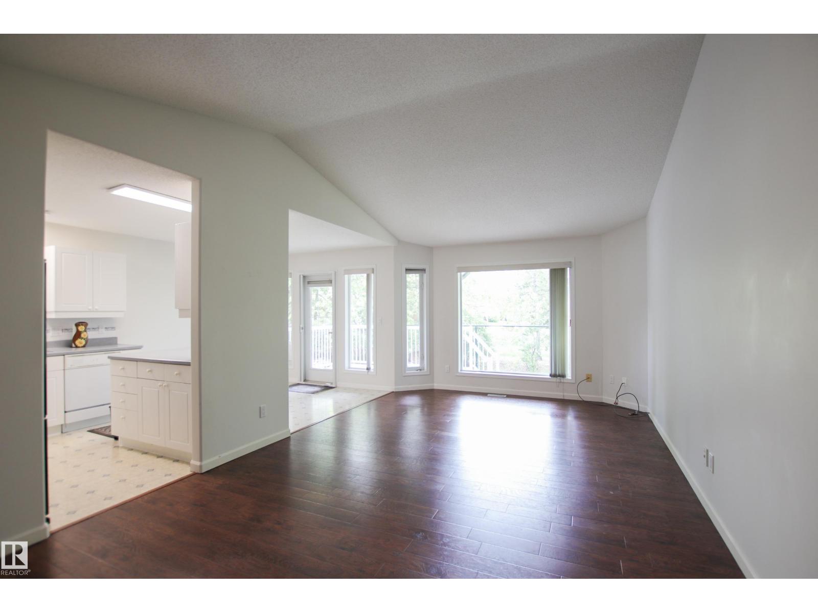 #3 9420 172 ST NW