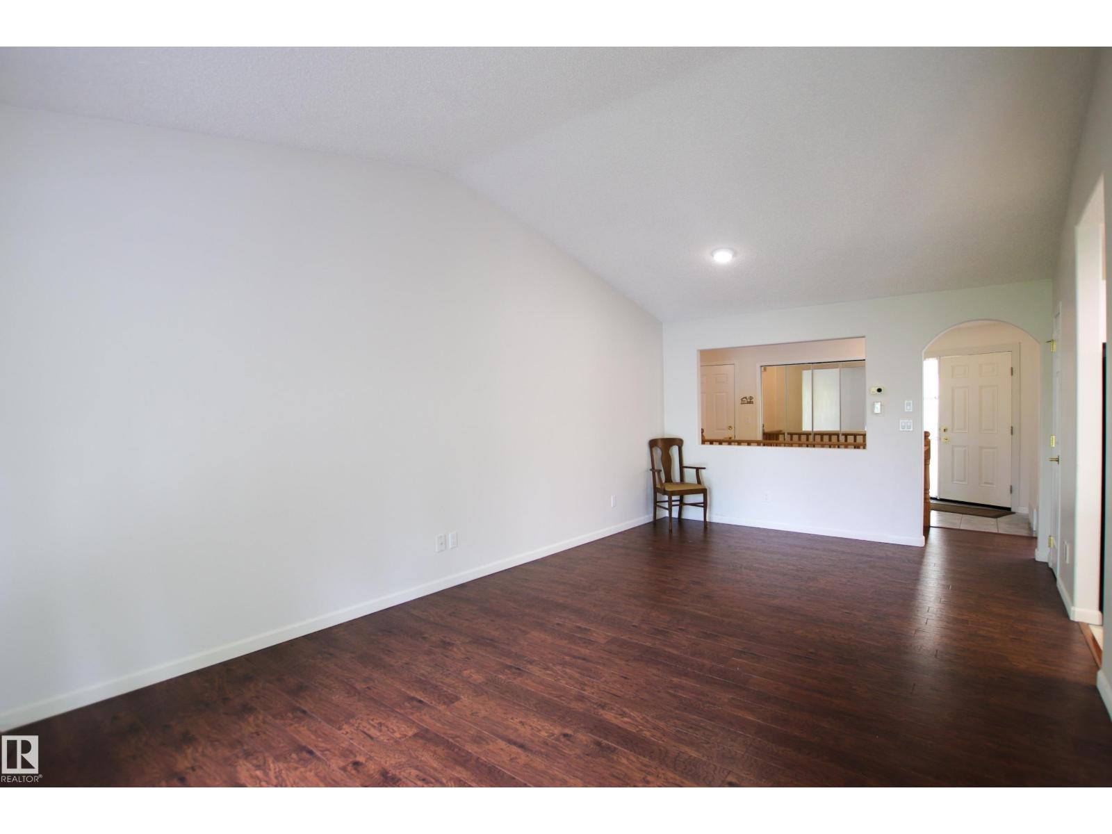 #3 9420 172 ST NW