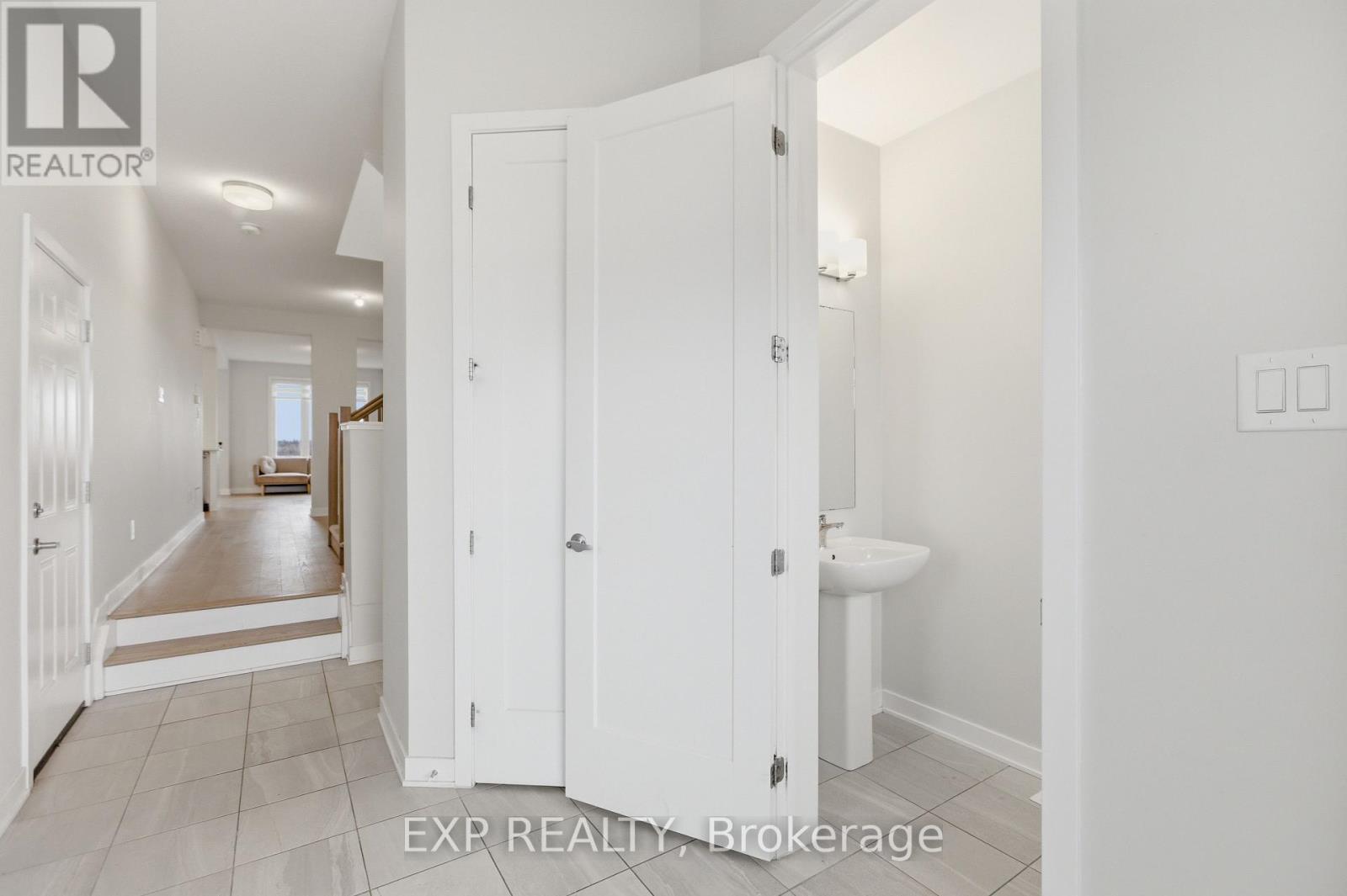 116 MAIN HALYARD LANE