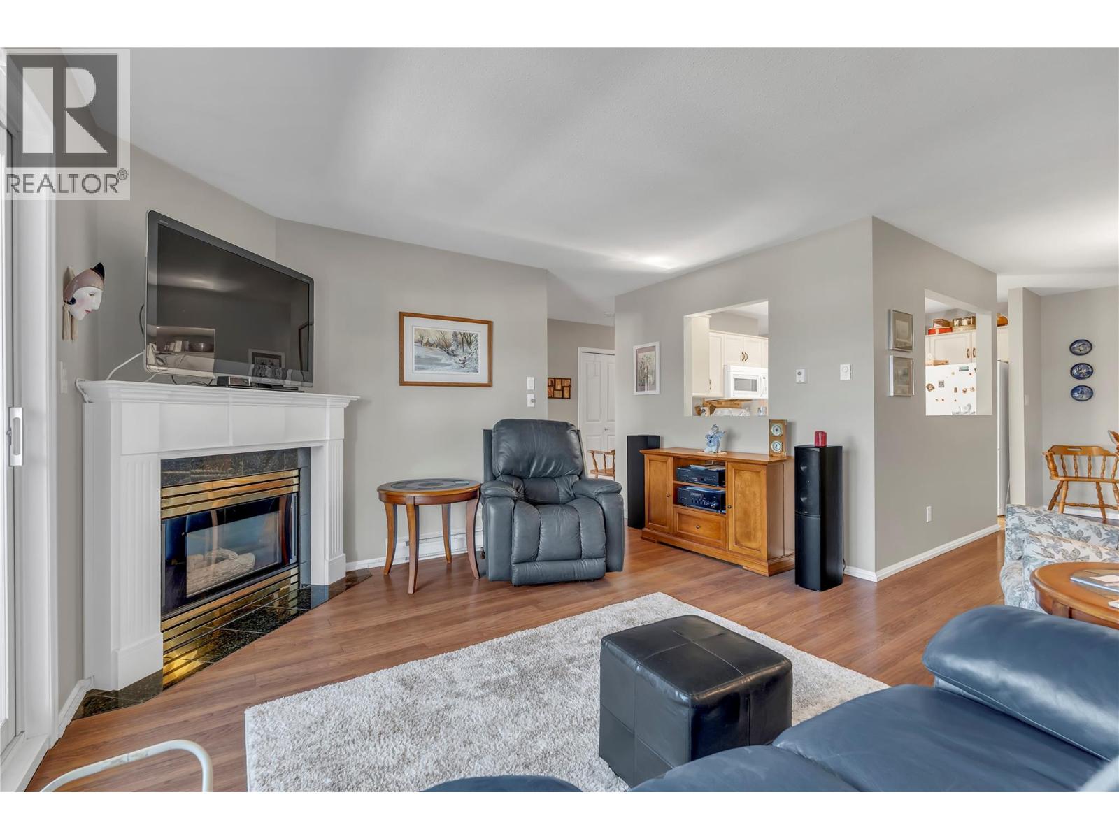 8907 Pineo Court Unit# 306