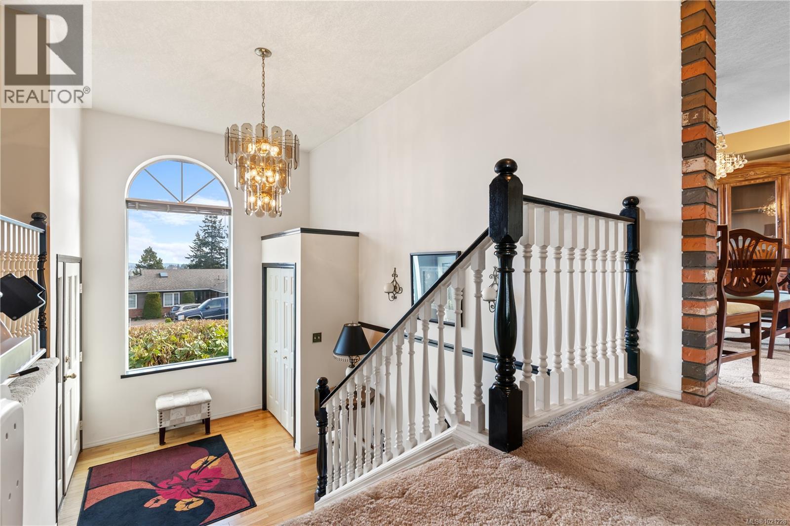 Bella Vist 6524 Bella Vista Dr