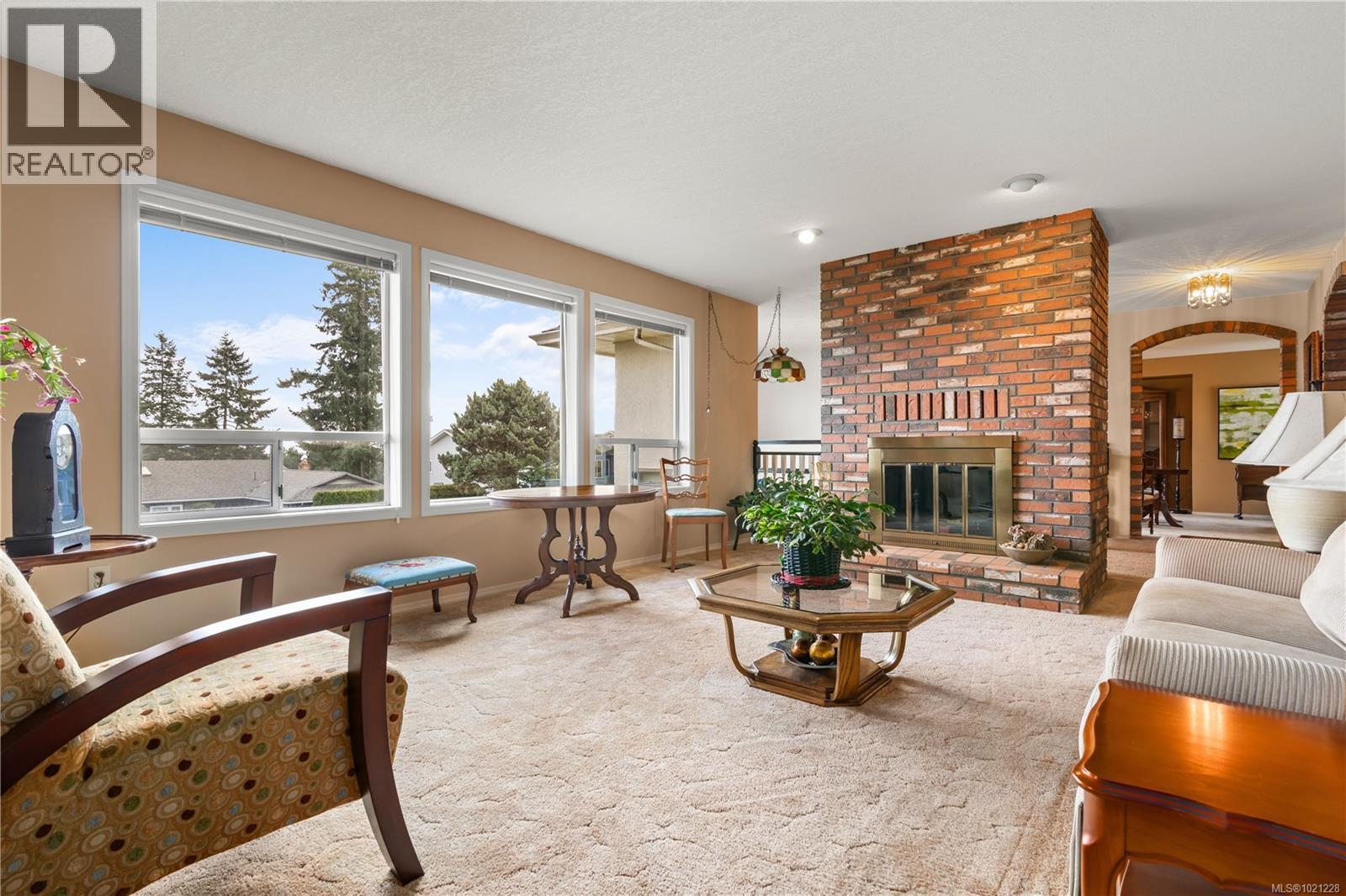 Bella Vist 6524 Bella Vista Dr