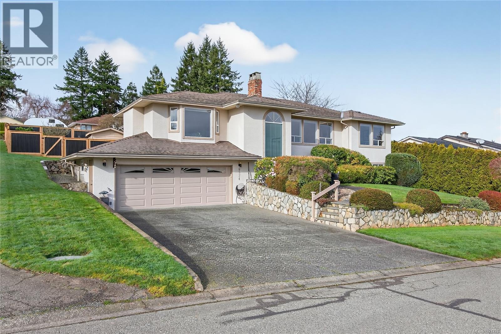 Bella Vist 6524 Bella Vista Dr