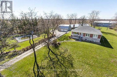 226 CARLUKE ROAD E Hamilton ON L9G3L1