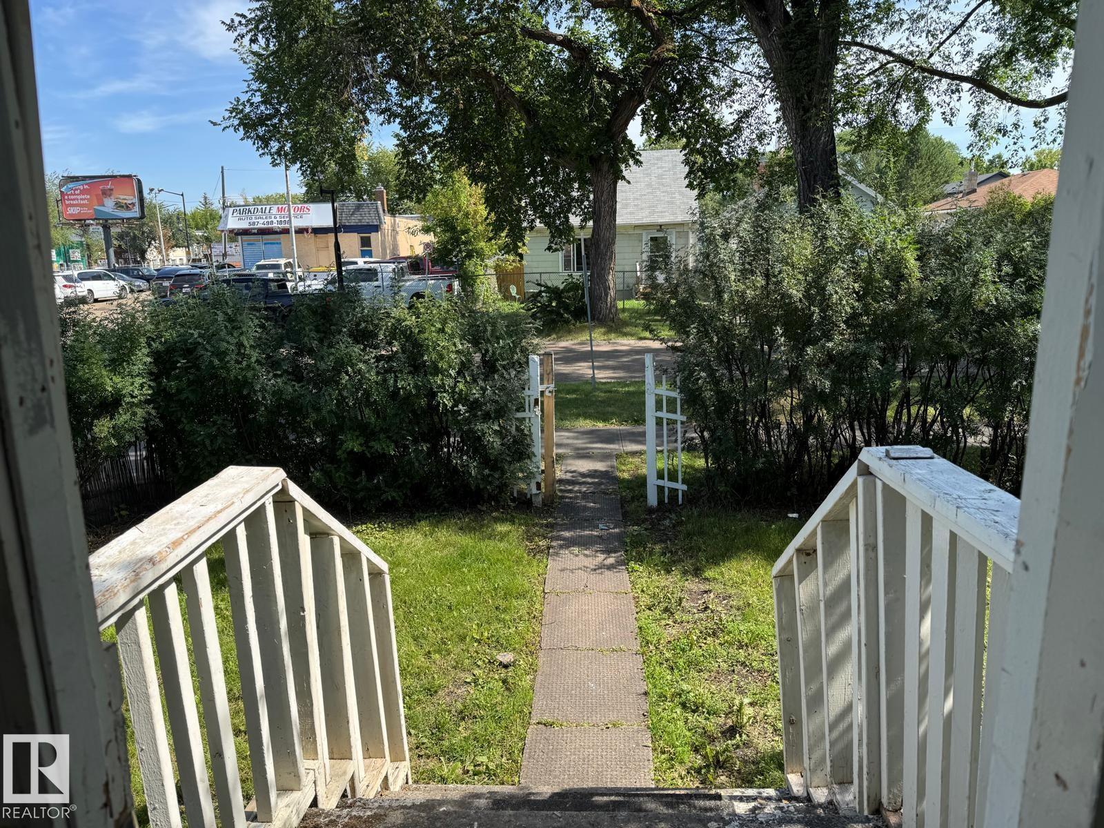 11734 87 ST NW