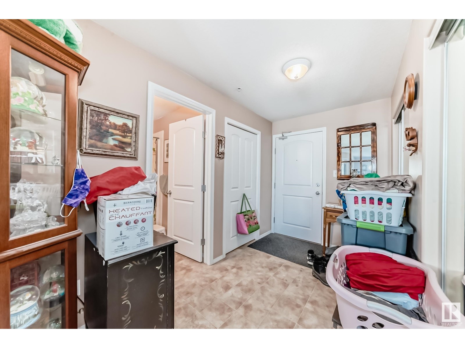 #337 50 Woodsmere CL