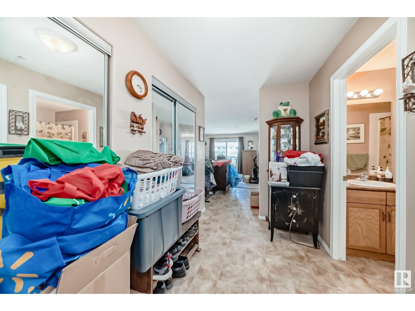 #337 50 Woodsmere CL