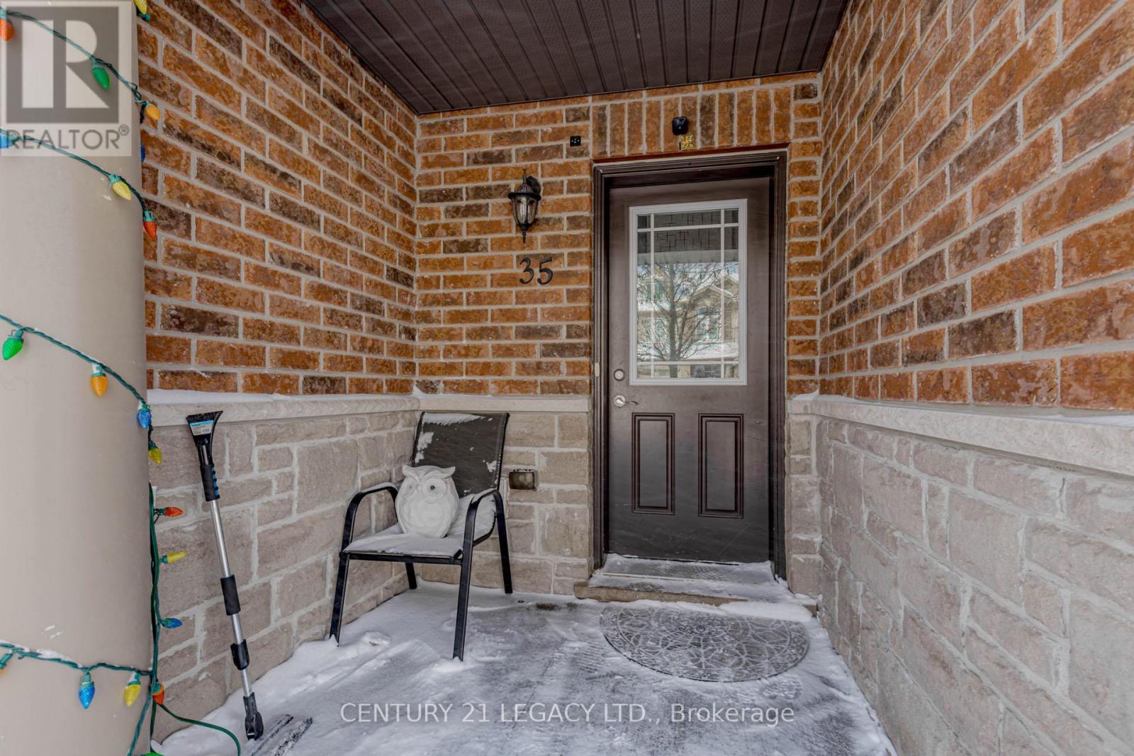 35 OLDFIELD DRIVE