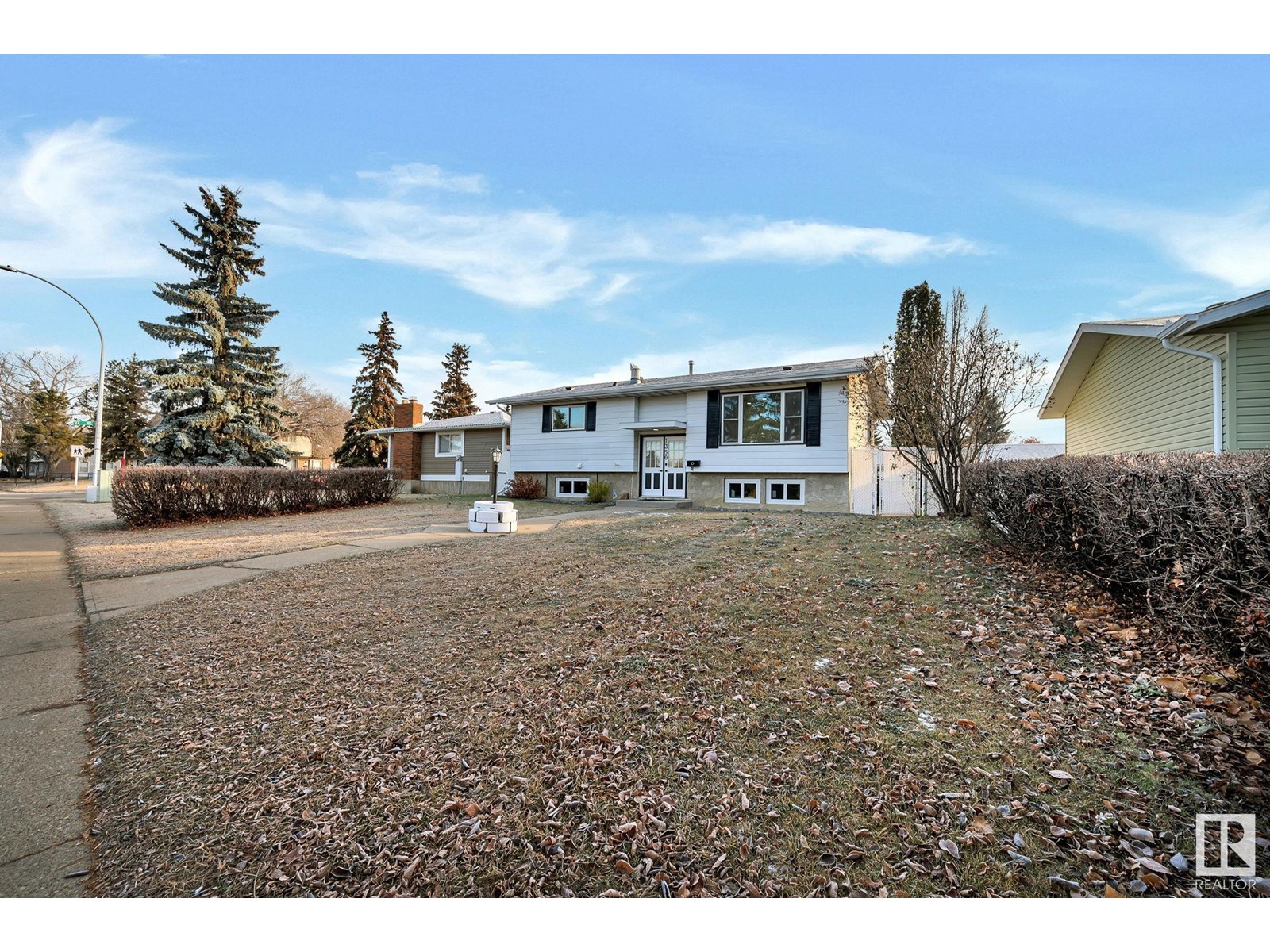 1350 Knottwood Rd E NW NW