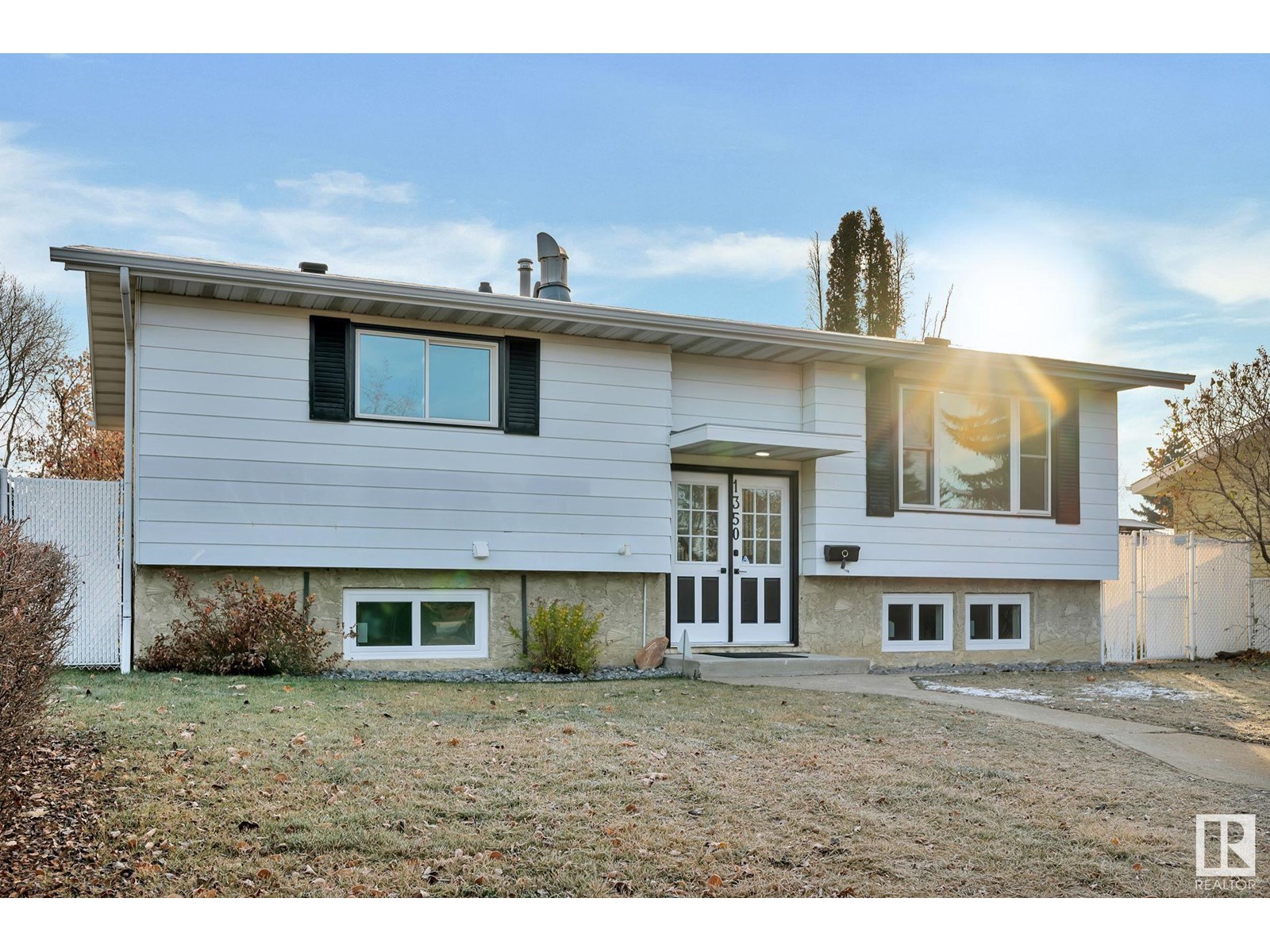 1350 Knottwood Rd E NW NW