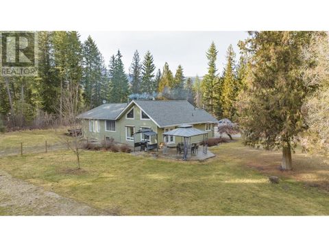 1236 Mabel Lake Road Lumby BC V0E2G5
