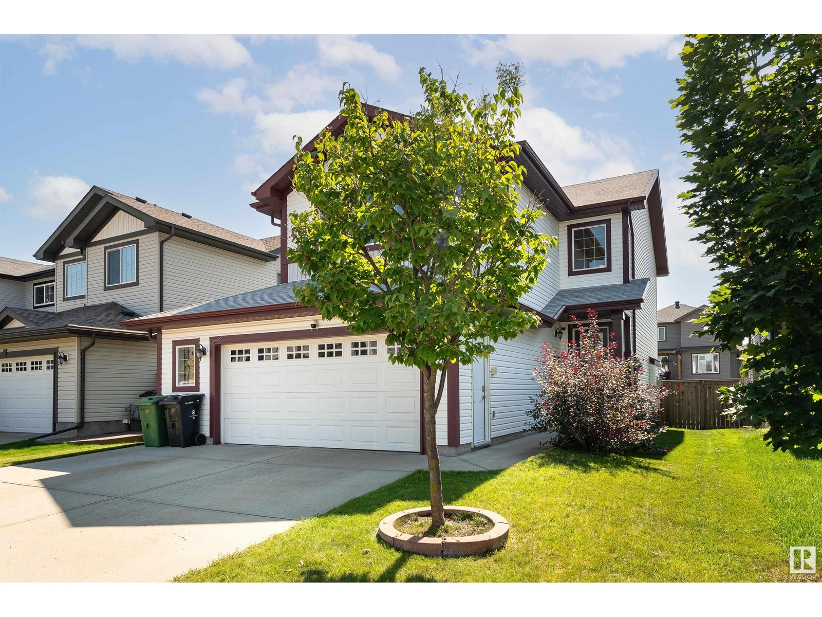174 WOODBEND WY