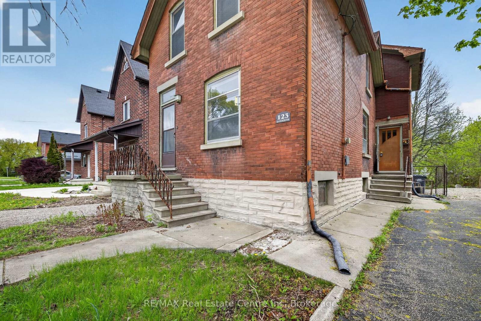 123 ELIZABETH STREET