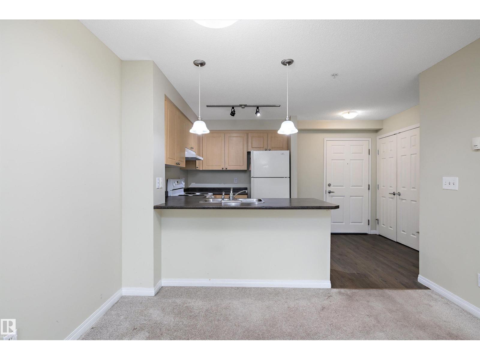 #213 636 MCALLISTER LO SW