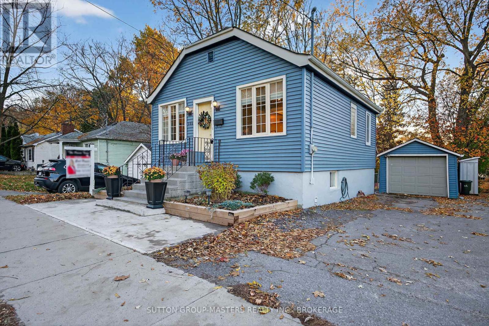 806 PORTSMOUTH AVENUE