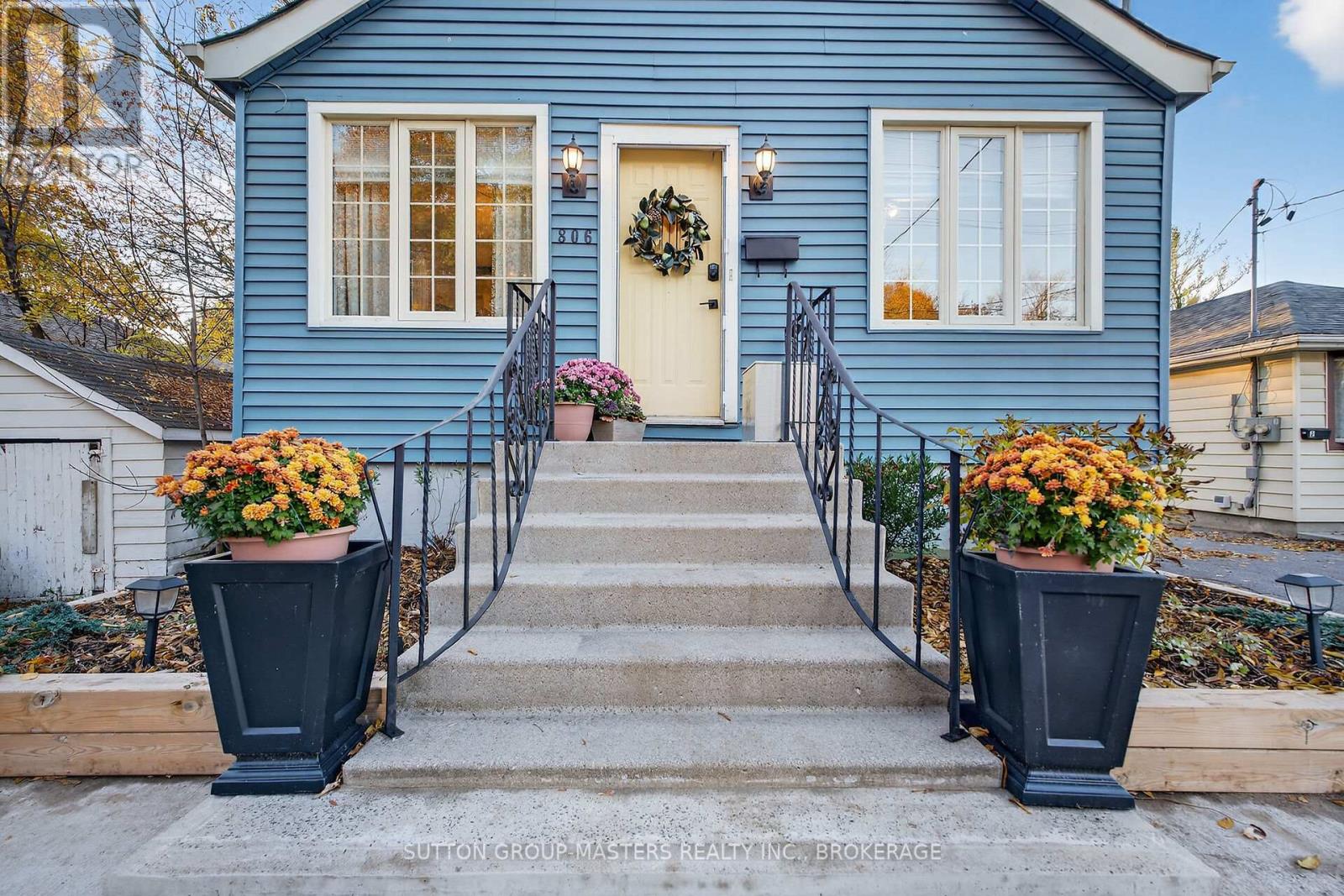 806 PORTSMOUTH AVENUE