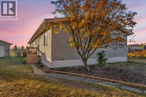172 Meadowlark Lane Carstairs AB T0M0N0