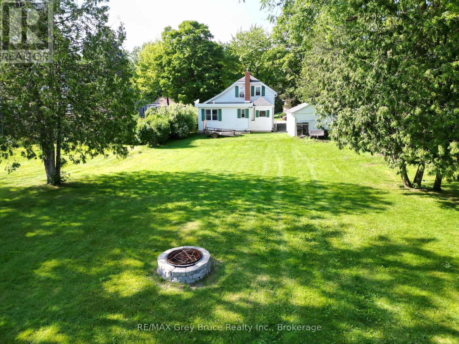 621 11TH STREET W