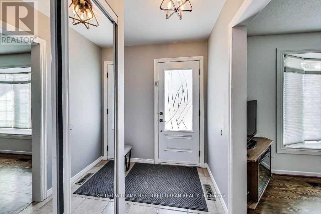 116 FALLINGDALE CRESCENT