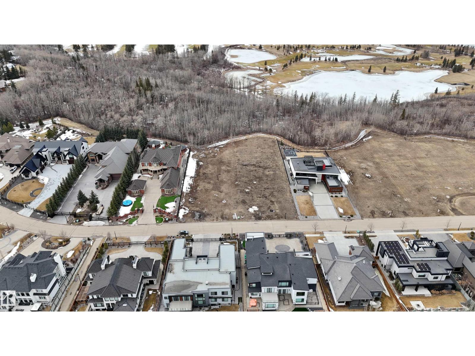 24 WINDERMERE DR SW