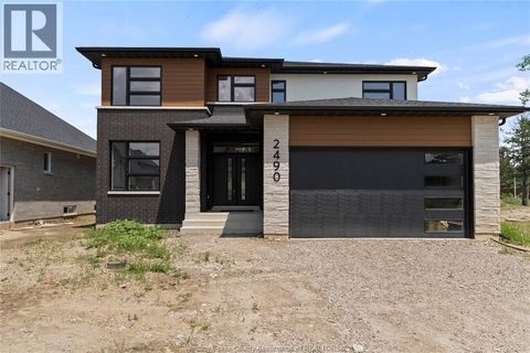 2490 PARTINGTON Windsor ON N9E0A9