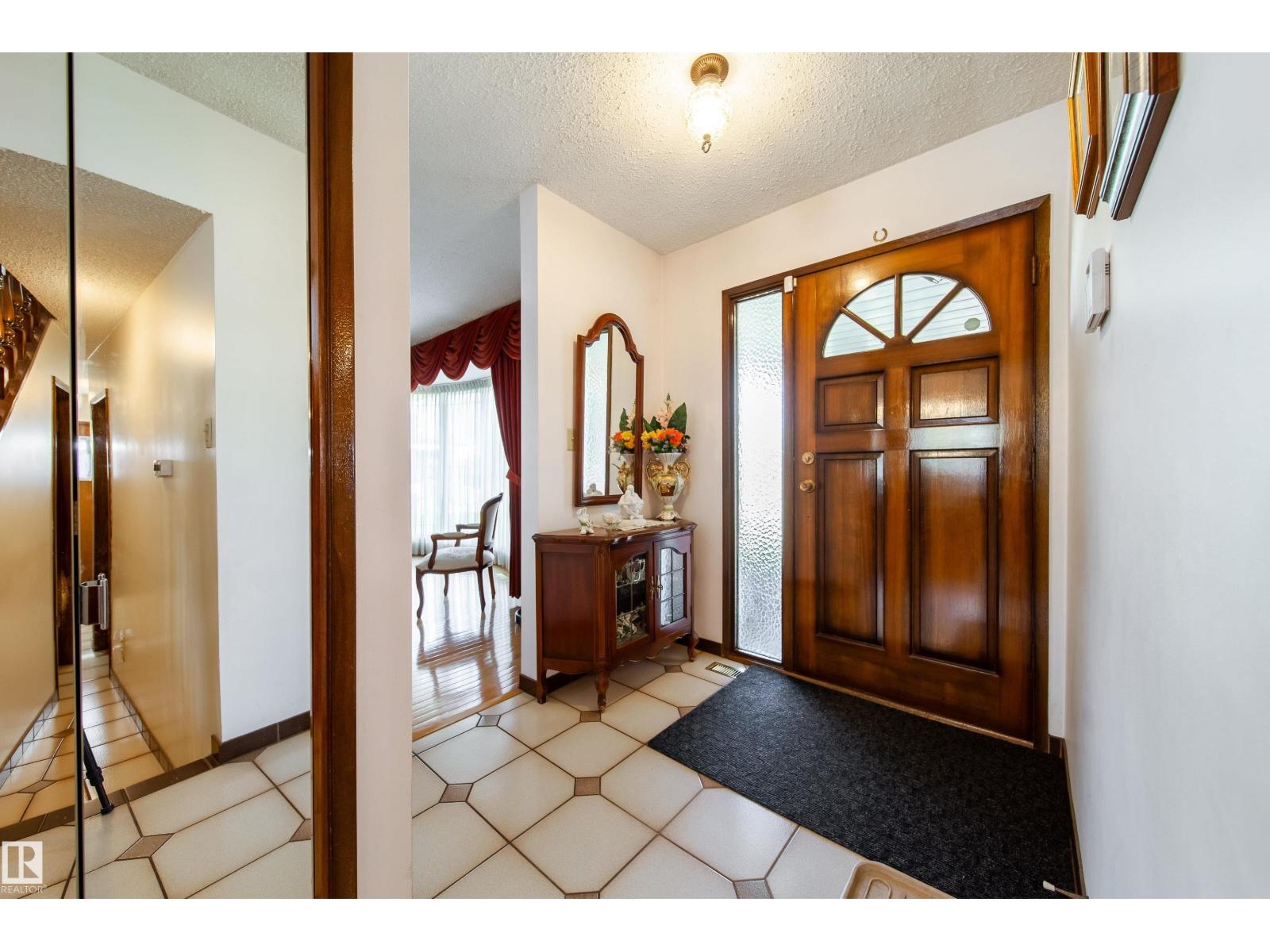8509 39B AV NW