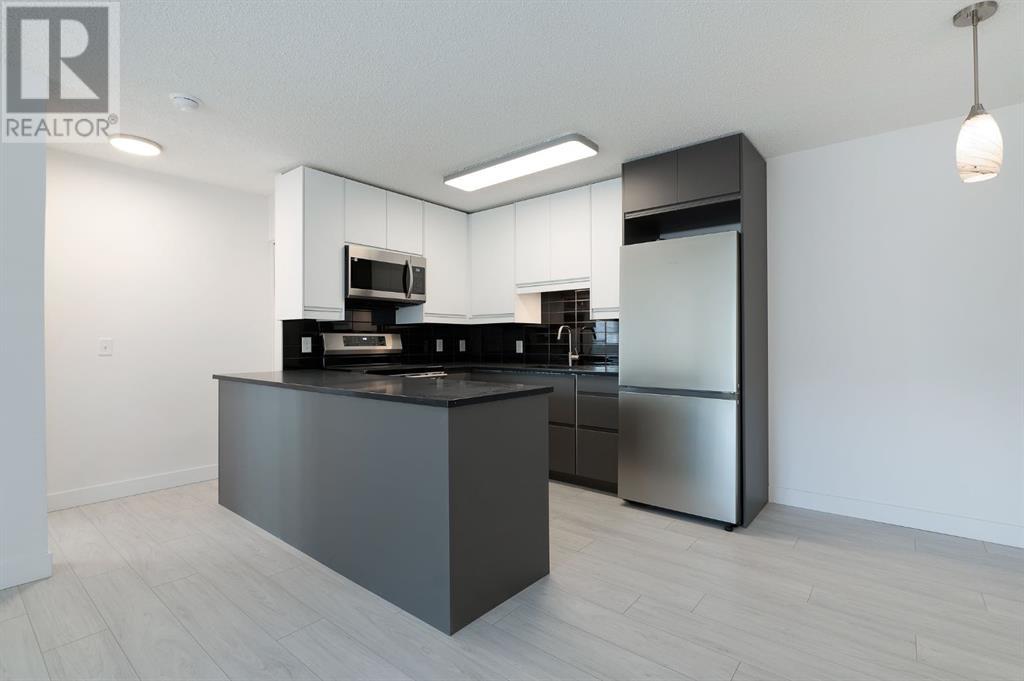 12, 3012 Edenwold Heights NW