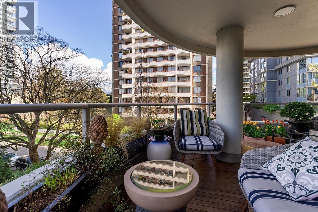 403 1020 HARWOOD STREET