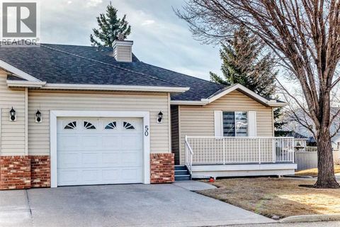 50 Del Monica Villas NE Calgary AB T1Y6Z5